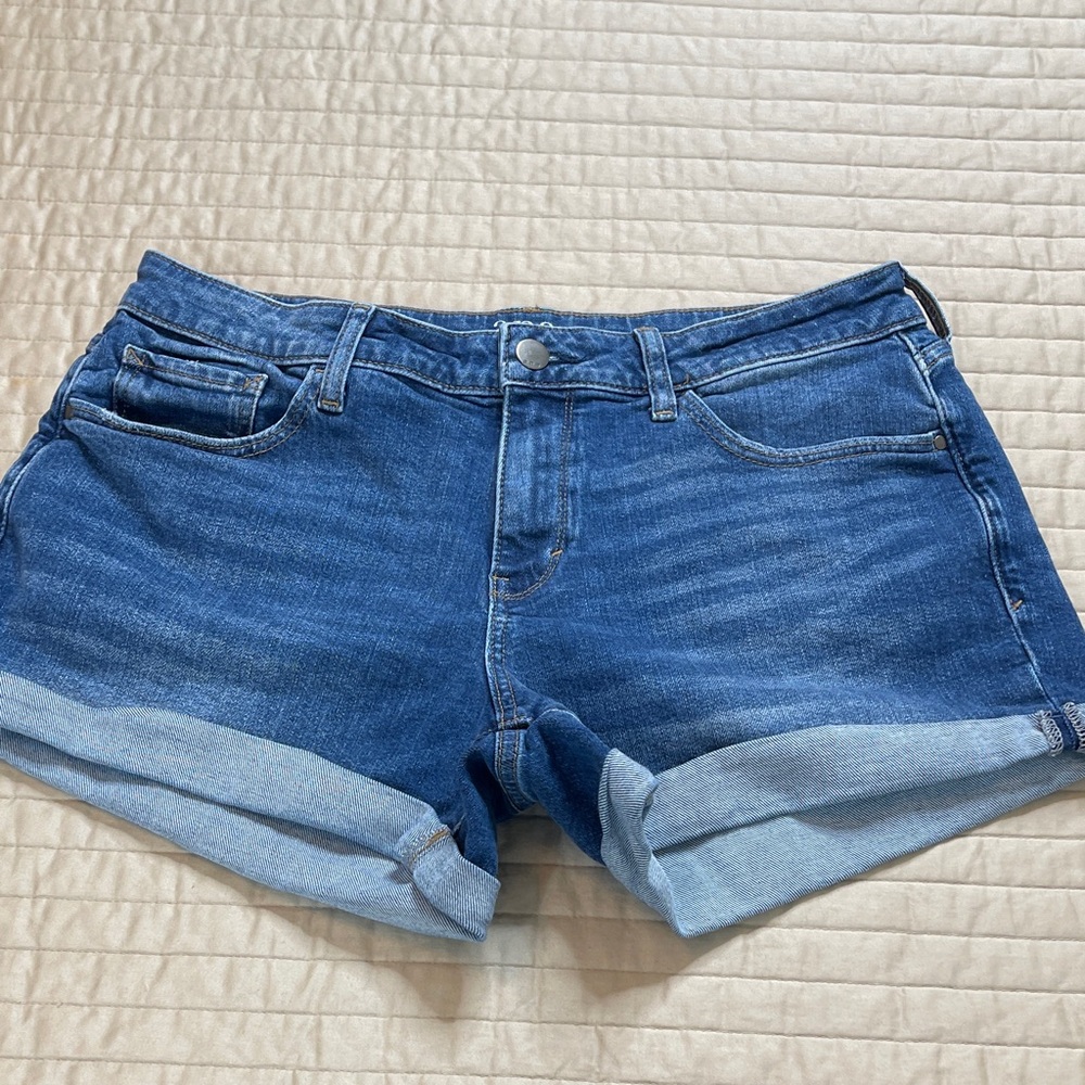 A. N. A., MIDRISE SHORTY SHORTS SIZE 14 Classic Women's Denim Roll-Cuff Shorts
